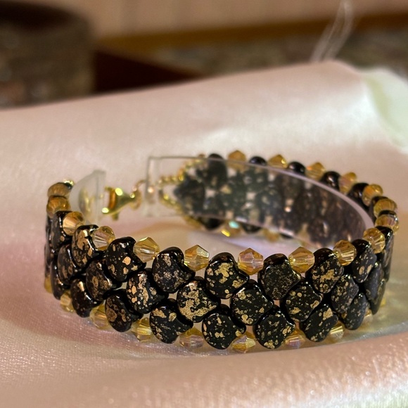 Hand crafted mermaid bracelet black gold gingko beads & bicones 7-71/2 inches - Picture 6 of 7